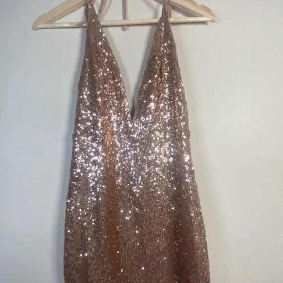 Hello Molly Sequin Halter Dress Size 6 HoCo Party Holiday Date Night Glitter NWT - Picture 7 of 12